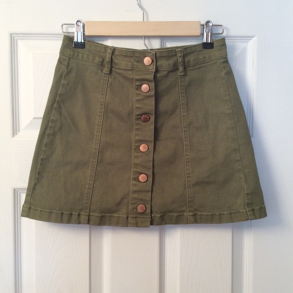 Forever 21 Dresses & Skirts - FOREVER 21 skirt.